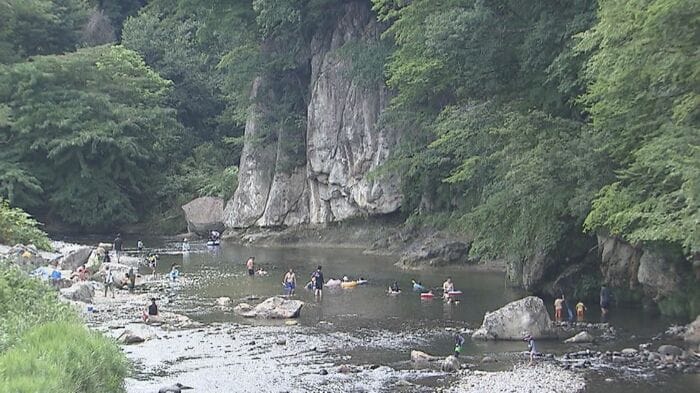 平日にもかかわらず 多くの家族連れの姿が…
