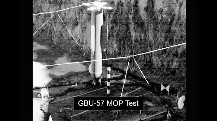 「GBU-57」大型貫通爆弾（米国防総省公式HPより）