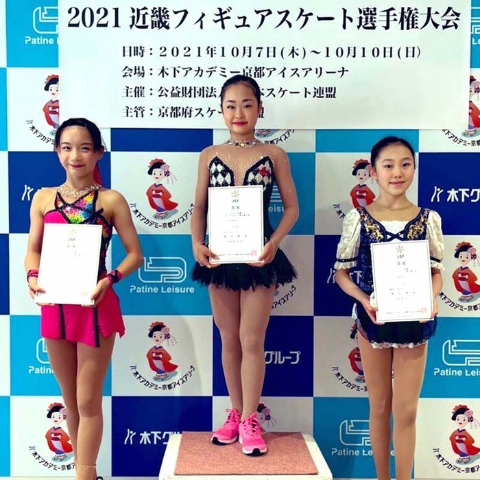 ノービスA女子の表彰式