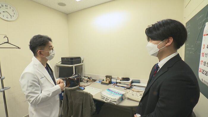 岡島医師と奥池さん