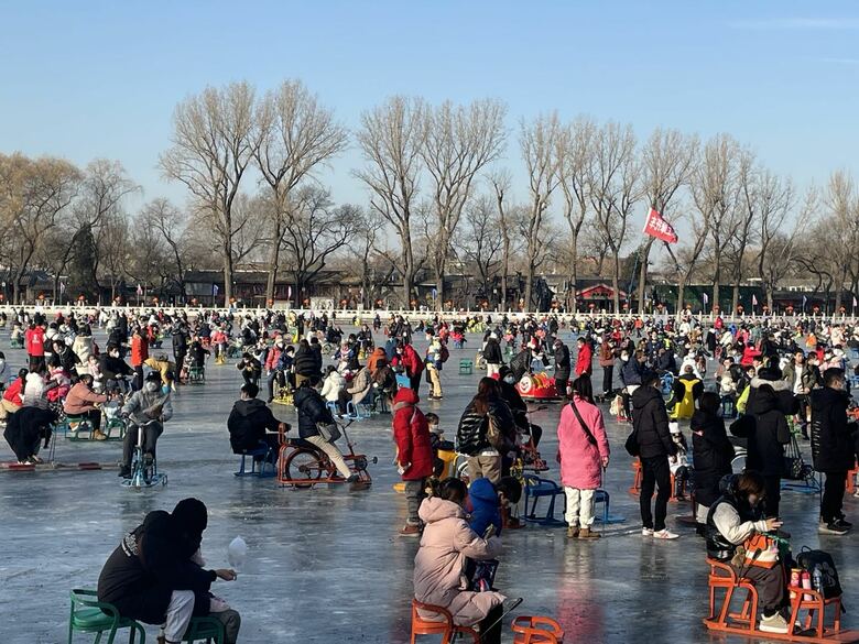 北京に溢れる人　コロナ禍から「驚異の回復」も 予測不能な今年の中国｜FNNプライムオンライン