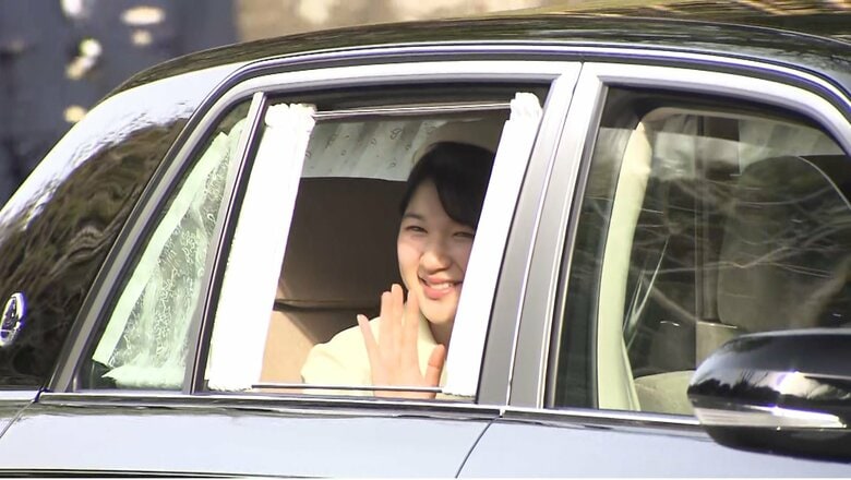 上皇ご夫妻のお住まい仙洞御所へ　4月11日