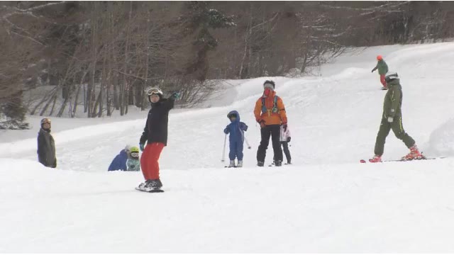 密避け・割引・市長PR　スキー場にぎわう　「まん延防止」延長後、初の休日　「もう1回滑りに」