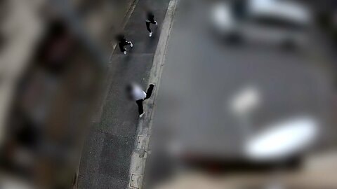 防犯カメラに犯行・逃走の様子　東京・葛飾区の金塊2kg強奪