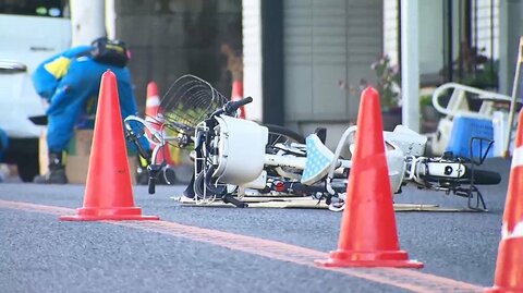 「女性が車の下敷きになっている」3歳男の子と30代女性が死亡 車は反対車線に突然飛び出し…事故の状況は