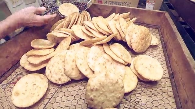山中煎餅本舗のたまり煎餅