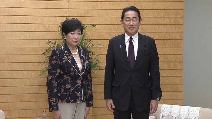 岸田首相と災害対策について意見を交わした小池知事(8日午後)