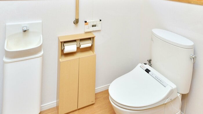 生理的行為は業務に付随する行為とみなされる(画像はイメージ)