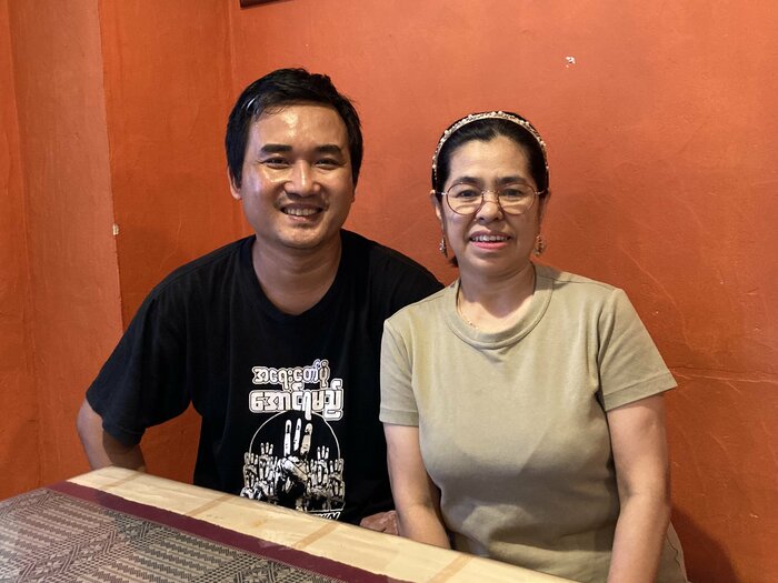 「ロイヤルミャンマー」を営むソウさんと妻のカイさん