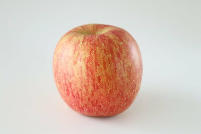 日本でも世界でも生産量No.1の「ふじ」のうち、特別な栽培法で育ったのが、この「サンふじ」