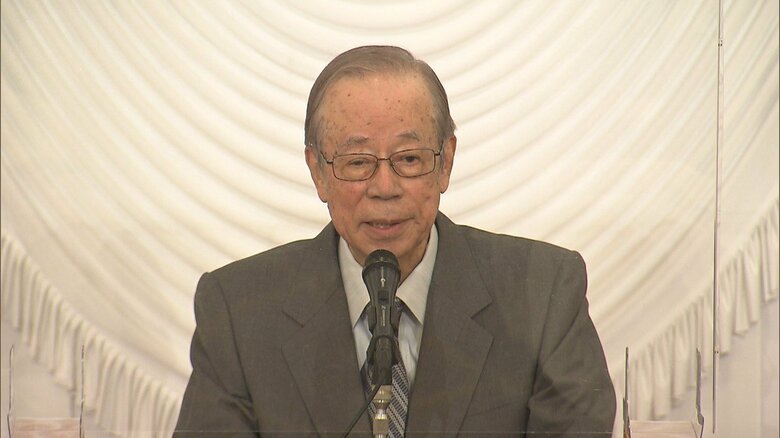 首席随員は福田康夫元首相