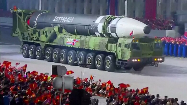 火星17型大陸間弾道ミサイル（資料）