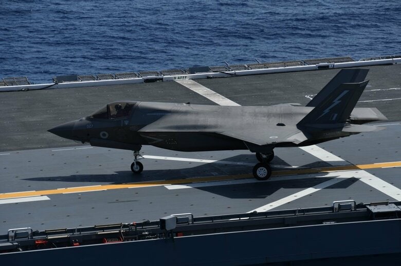 西太平洋で実施された多国間訓練（海上自衛隊のXより）