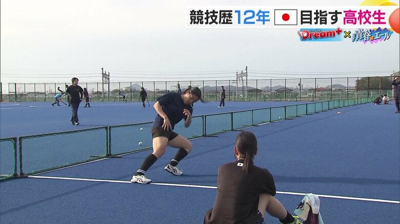 シャトルランをする平井愛乃選手