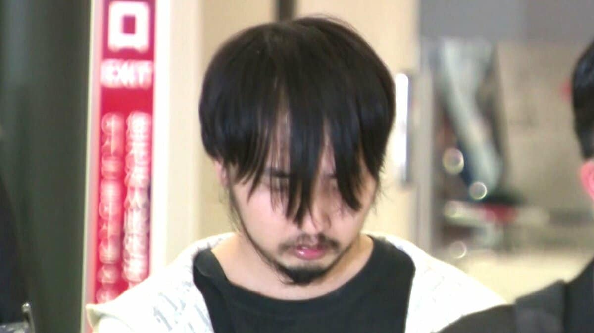 【ラオス拠点の詐欺容疑者を移送】函館市の70代男性から現金50万円をだまし取った疑い 22歳から55歳の男8人を逮捕『カードが犯罪に使われた』銀行員など装いうその説明…警察は共犯者を捜査〈北海道〉