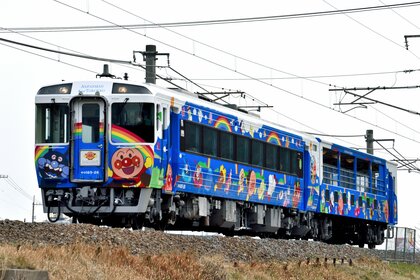 ＪＲ四国が「春の臨時列車運転」発表　瀬戸内海を望める「瀬戸大橋アンパンマントロッコ」も【香川・岡山】