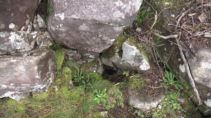 寒風山にある温風穴