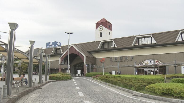 透明な筒で中に黒い液体…走行中の東海道新幹線で「B席に不審物」毒性は確認されず こだまが一時運転見合わせ｜FNNプライムオンライン