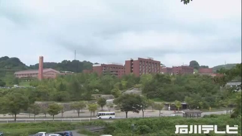 同僚の名義で「新聞を大量申込み」…金沢大学職員がハラスメント行為で出勤停止｜FNNプライムオンライン