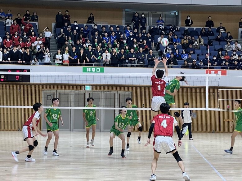 【春高バレー】男女ベスト4出揃う＿男子は北海高校が激戦の末20年ぶりにベスト4進出！女子は札幌大谷、札幌山の手、旭川実業、旭川志峯が準決勝へ｜FNNプライムオンライン