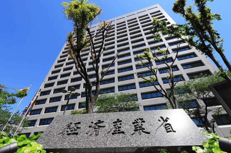官公庁も新しい風を入れ、積極的に中途採用を実施している