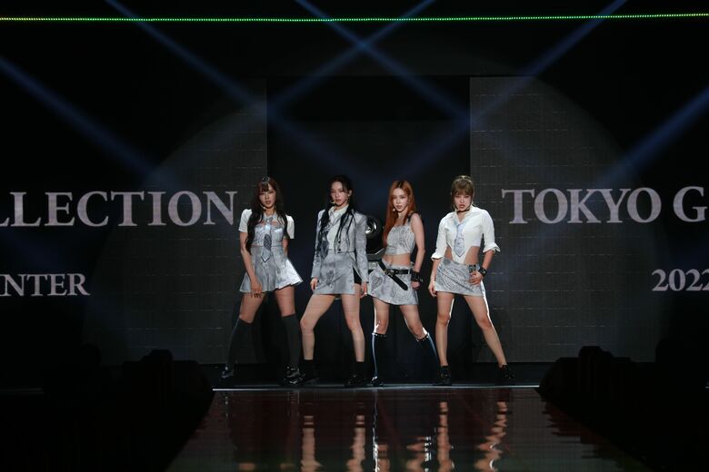 (c) マイナビ TOKYO GIRLS COLLECTION 2022 AUTUMN/WINTER