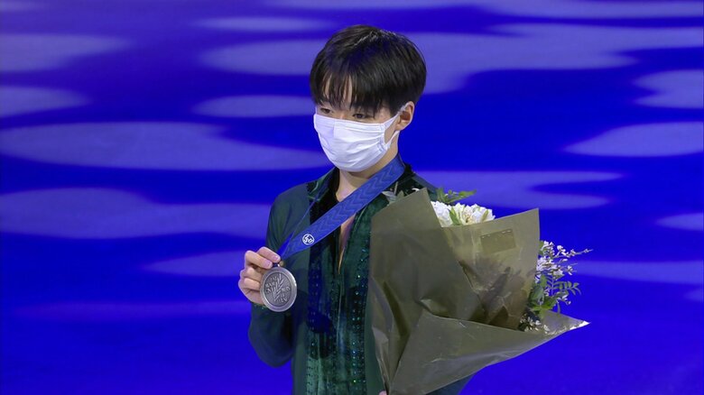 2021年の世界選手権で銀メダルを獲得した鍵山