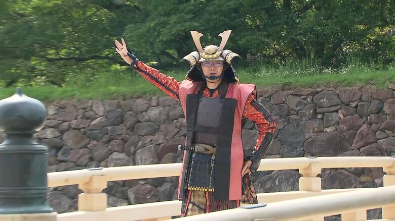 甲冑を着てお殿様気分も高まる