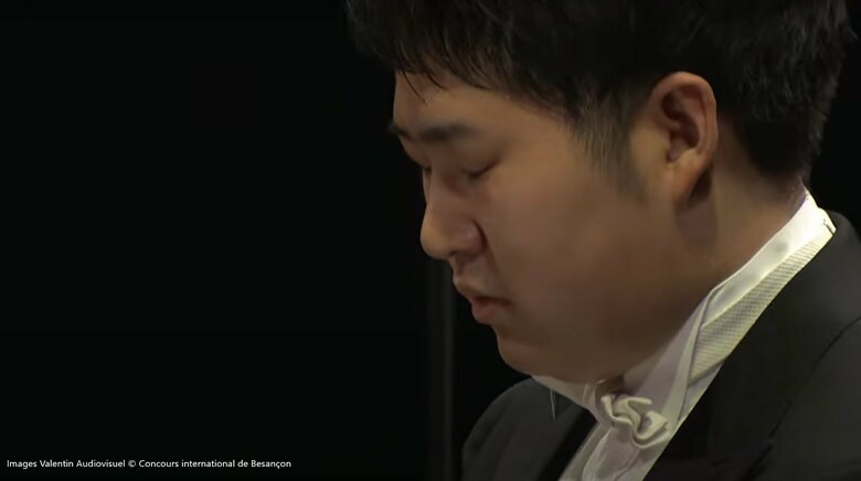 1曲目から2曲目に移る瞬間の米田氏