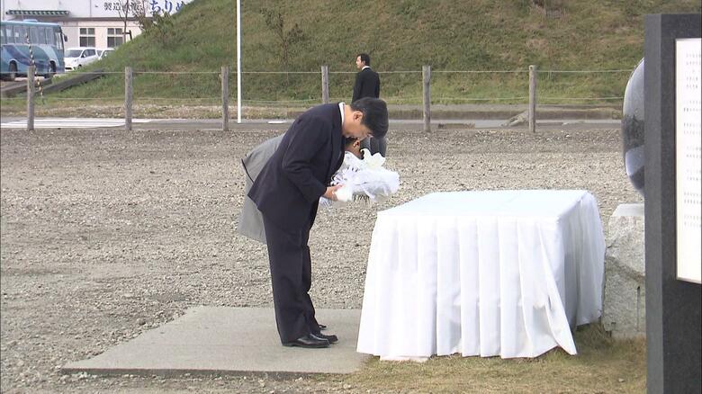 2017（平成29）年11月 東日本大震災慰霊碑にご供花（宮城・名取市）