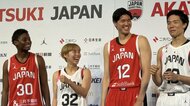 渡邊雄太 エブリンに「二大会連続メダルをとるところがすごい」と女子代表”プレッシャー”エール! バスケ日本代表新ユニホーム会見