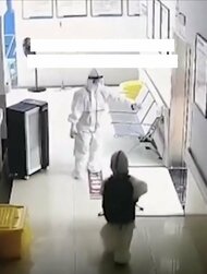 4歳の子供が1人で入院 社会に犠牲を強いる中国の“ゼロコロナ”政策
