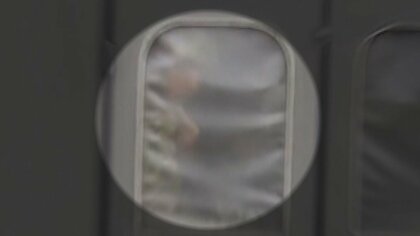 陸自隊員が“カメラに中指”で住民怒り…広報「隊員は指差し確認だと」　3人死傷後初めて訓練再開した陸自射撃場