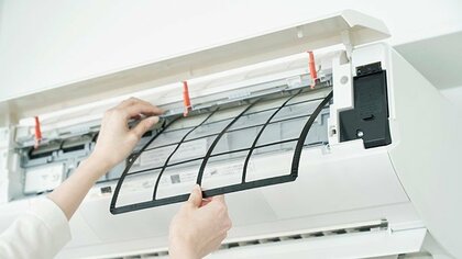 久しぶりのエアコン使用で“もわっと臭”？正体はカビやホコリ…試運転と蒸し暑い時期の使い方のポイントを聞いた