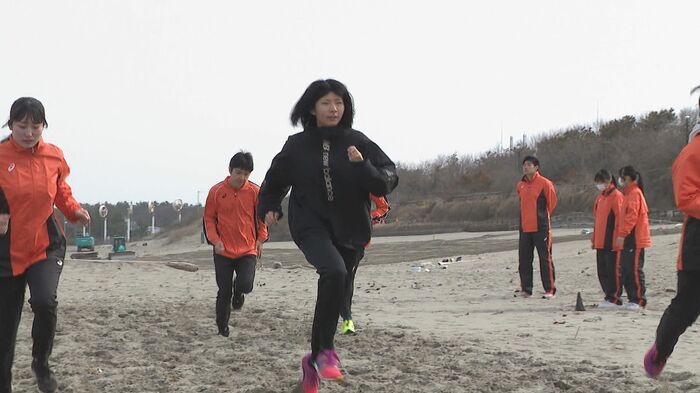 関屋浜海水浴場で練習