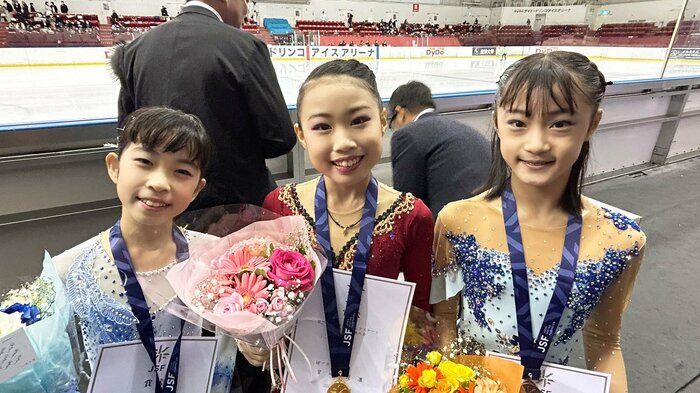 ノービスB女子表彰台(全日本ノービス選手権))