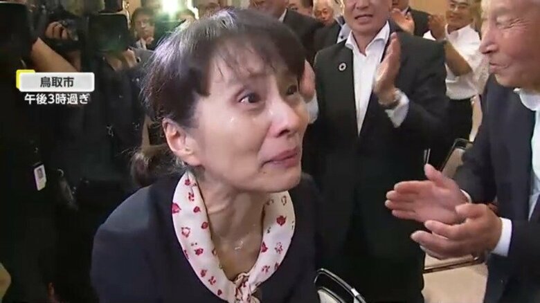 新総裁決定後の石破茂氏の妻・佳子さん