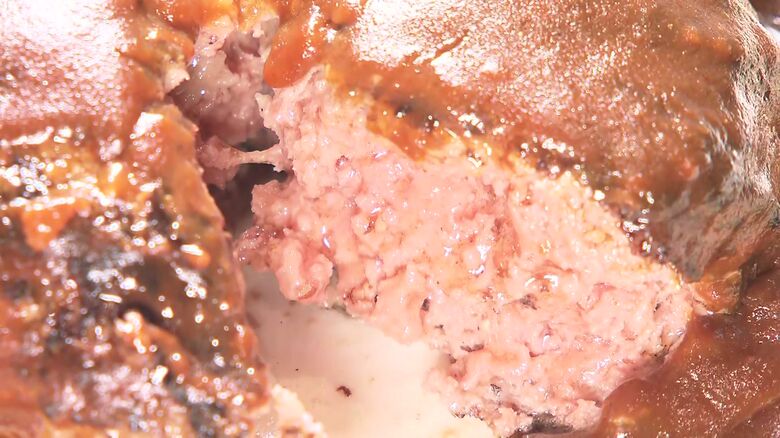 肉汁があふれるハンバーグ