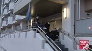 高齢女性押し倒しリュック奪い逃走…