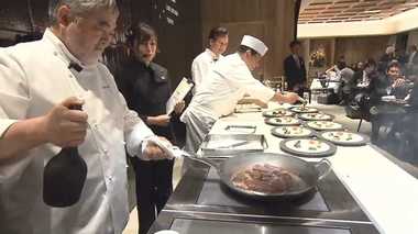 一流シェフの実演を見ながら食事…AIで訪日外国人も楽しめるレストラン