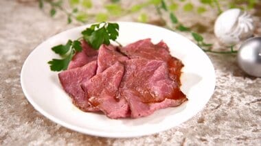 0.1ミリ単位でおいしさ追究…年末年始に人気「ローストビーフ」 スーパーや百貨店のこだわり徹底調査