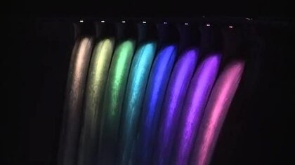 大崎市鳴子ダム 春の風物詩「すだれ放流」がライトアップ　放流の轟音と光の幻想的風景〈宮城〉