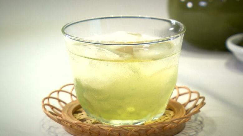「冷茶」と「 水出し緑茶」の違いは?　健康効果が高いのはどっち　 茶どころ静岡のお茶専門店で調査｜FNNプライムオンライン