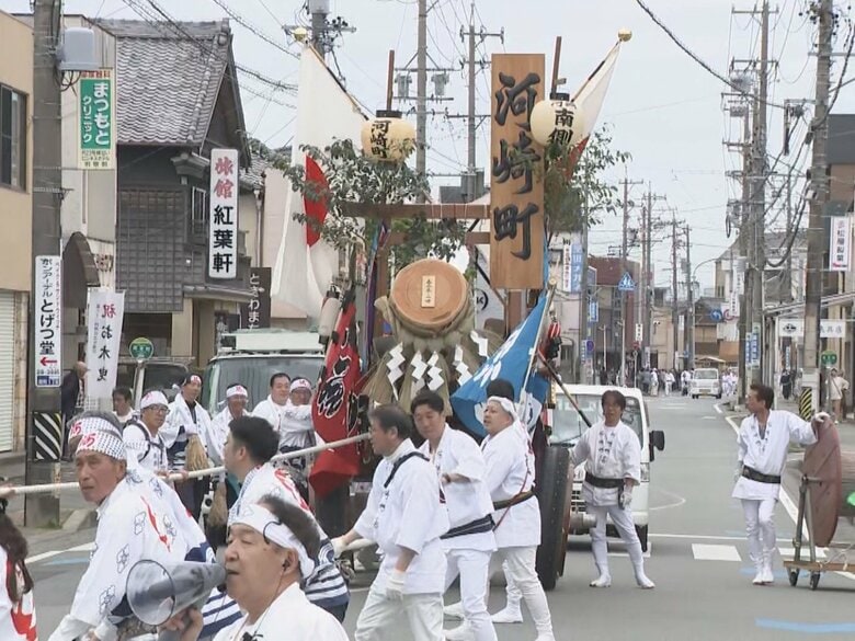 “お木曳車チョロQ”も登場…2033年に式年遷宮を控える伊勢神宮 御用材を運ぶ御木曳など始まり早くも活気｜FNNプライムオンライン