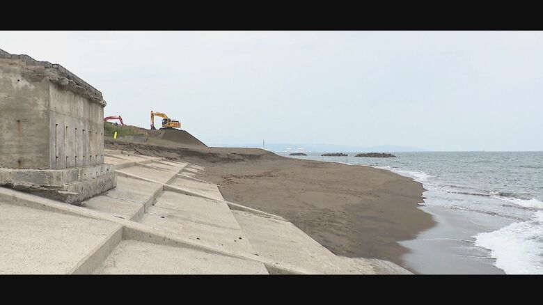 浸食被害で消えた砂浜（2024年5月）