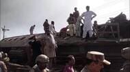 パキスタン南西部で爆発物積んだ車が走行中の列車に衝突か　24人死亡・約70人負傷…軍関係者や家族ら