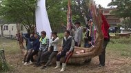 津波で失われた「美しい砂浜」復活…しかしコロナ禍で海開き中止 住民の思い乗せ“アシ舟”海へ【岩手発】