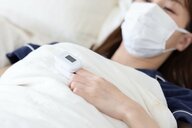 新型コロナ“宿泊・自宅療養者”は「エコノミークラス症候群」にも注意…予防法を日本静脈学会に聞いた