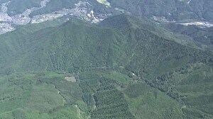 ヘリ墜落で林野庁と県警が現地調査 長野県大桑村の国有林で木材運搬中 「エンジンの調子が悪くなった」