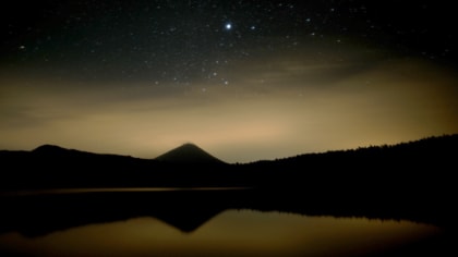 「ふたご座流星群」を激写…5台の高感度カメラを駆使しとらえた圧巻の夜空【動画】
